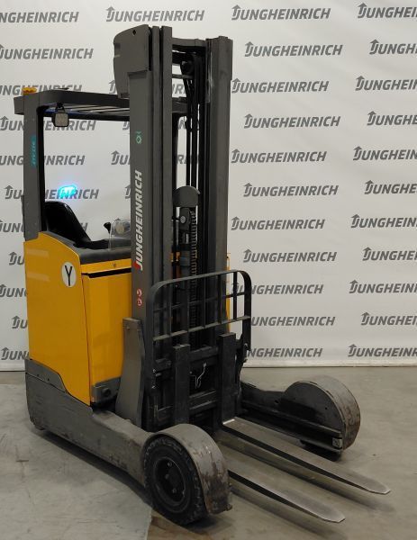Použit&aacute; manipulačn&aacute; technika Jungheinrich ETV C16 &mdash; Booster Lift