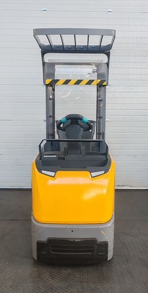 Použit&aacute; manipulačn&aacute; technika Jungheinrich ECC 210 3.2m/ 1031mh/ 2022y &mdash; Booster Lift