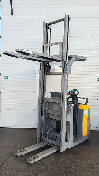 Použit&aacute; manipulačn&aacute; technika Jungheinrich ECC 210 3.2m/ 1031mh/ 2022y &mdash; Booster Lift