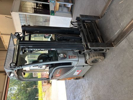 Použit&aacute; manipulačn&aacute; technika Still RX20-18PH &mdash; Booster Lift