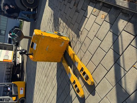 Použit&aacute; manipulačn&aacute; technika Jungheinrich EJE 114 Li-Ion BJ:2020 &mdash; Booster Lift