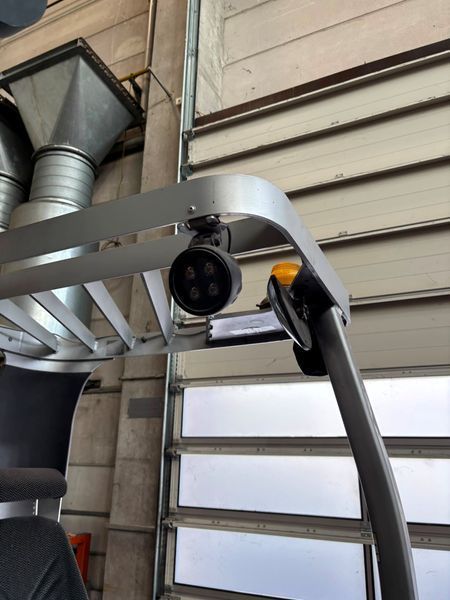 Used material handling equipment Still FMX20SE &mdash; Booster Lift