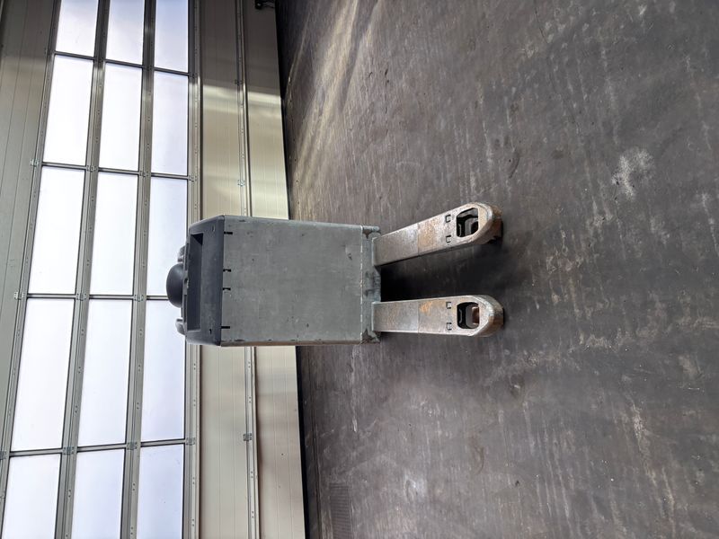 Used material handling equipment Still EXU-S22 &mdash; Booster Lift
