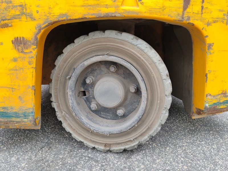 Used material handling equipment Jungheinrich EFG 213 Li-ion &mdash; Booster Lift