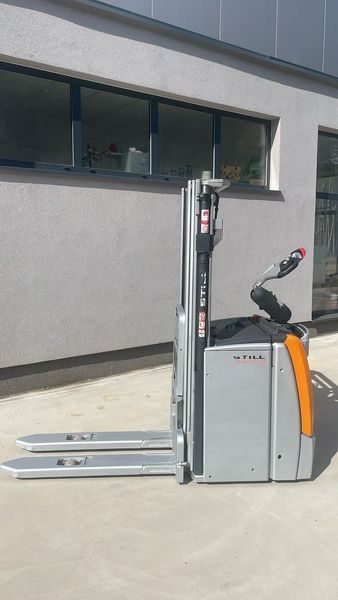 Used material handling equipment Still EXV-SF16 &mdash; Booster Lift
