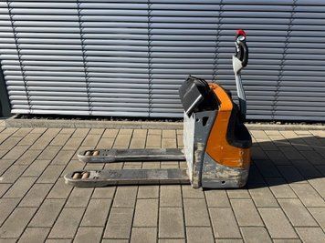 Used material handling equipment Still EXU 16 &mdash; Booster Lift