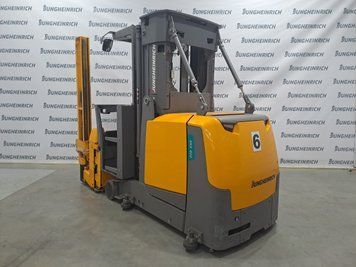 Použit&aacute; manipulačn&aacute; technika Jungheinrich EKX 410 &mdash; Booster Lift