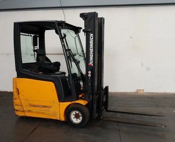 Used material handling equipment Jungheinrich EFG 218k batt 2023 &mdash; Booster Lift