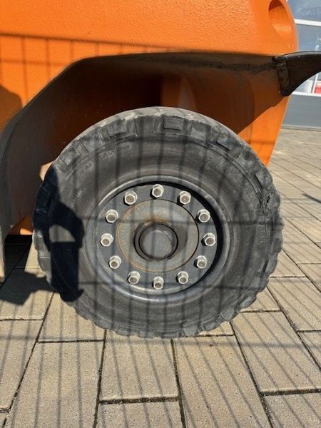 Použit&aacute; manipulačn&aacute; technika Still RX70-80 &mdash; Booster Lift