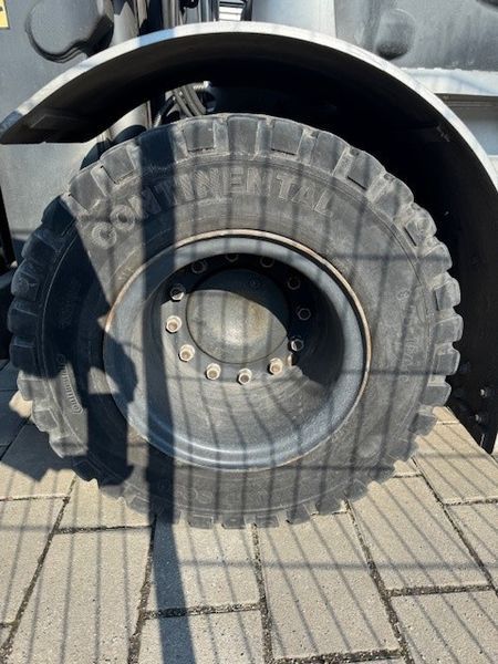 Použit&aacute; manipulačn&aacute; technika Still RX70-80 &mdash; Booster Lift