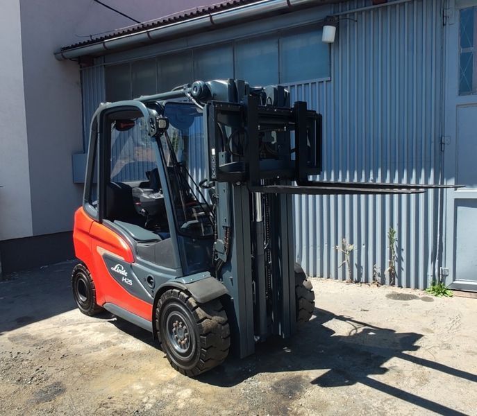 Použit&aacute; manipulačn&aacute; technika Linde H25D &mdash; Booster Lift