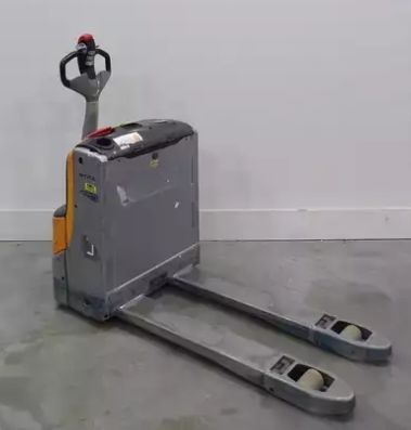 Použit&aacute; manipulačn&aacute; technika Still EXU18 Li-Ion &mdash; Booster Lift