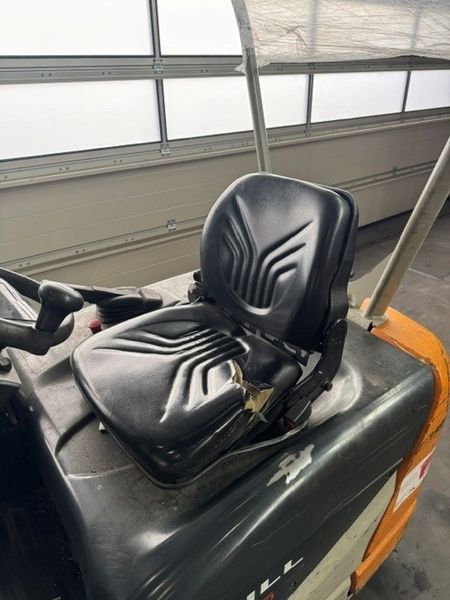 Used material handling equipment Still RX50-15 &mdash; Booster Lift