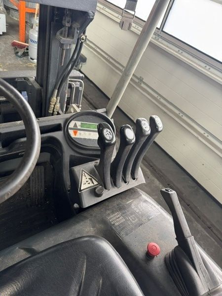 Used material handling equipment Still RX50-15 &mdash; Booster Lift