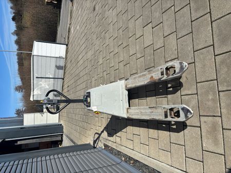 Použit&aacute; manipulačn&aacute; technika Still ECH12C &mdash; Booster Lift