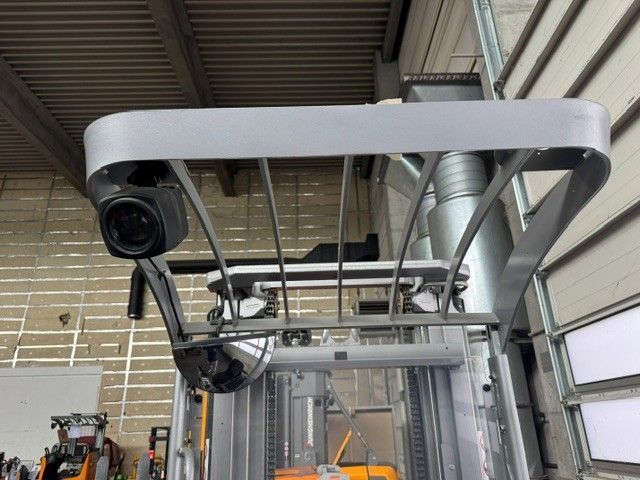 Použit&aacute; manipulačn&aacute; technika Still FXV14N &mdash; Booster Lift
