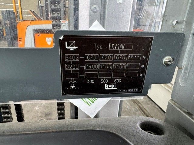 Použit&aacute; manipulačn&aacute; technika Still FXV14N &mdash; Booster Lift