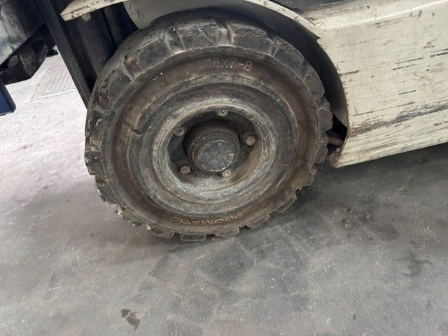 Used material handling equipment Still RX50-15 &mdash; Booster Lift