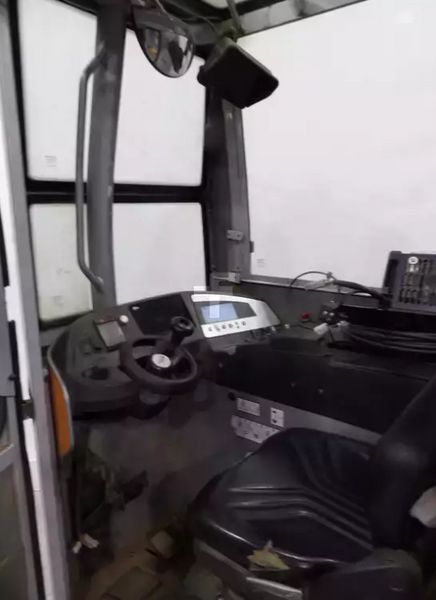 Použit&aacute; manipulačn&aacute; technika Still FMX14N &mdash; Booster Lift