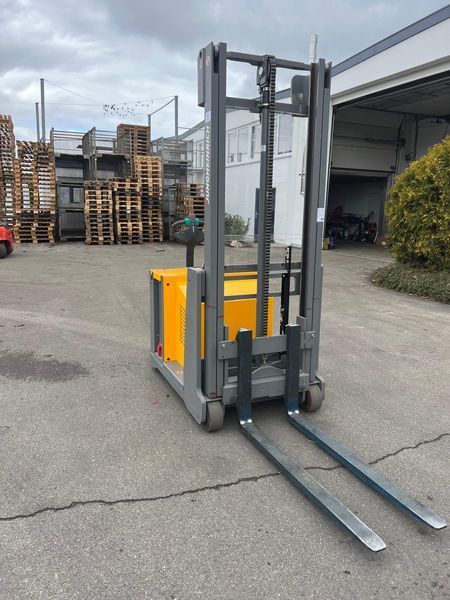 Jungheinrich EJG 112 Li-ion 3.2m/ 575mh на predaj — Booster Lift Použitá manipulačná technika Jungheinrich EJG 112 Li-ion 3.2m/ 575mh — Booster Lift