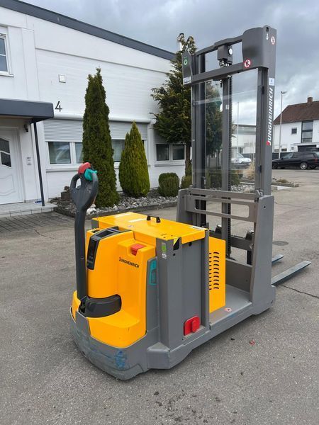 Jungheinrich EJG 112 Li-ion 3.2m/ 575mh на predaj — Booster Lift Použitá manipulačná technika Jungheinrich EJG 112 Li-ion 3.2m/ 575mh — Booster Lift