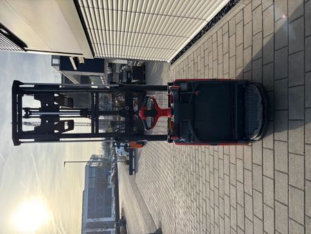 Použit&aacute; manipulačn&aacute; technika Linde L14AP &mdash; Booster Lift
