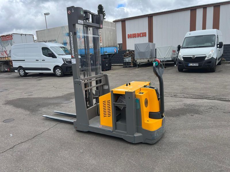 Jungheinrich EJG 112 Li-ion 3.2m/ 575mh на predaj — Booster Lift Použitá manipulačná technika Jungheinrich EJG 112 Li-ion 3.2m/ 575mh — Booster Lift