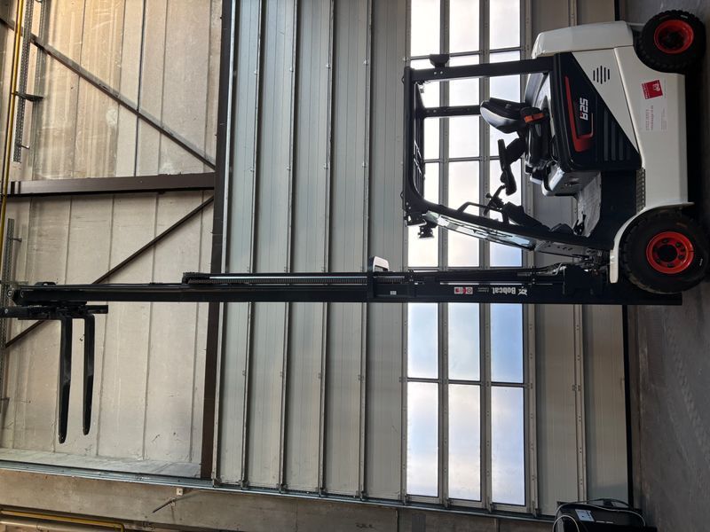 Použit&aacute; manipulačn&aacute; technika Bobcat B25NS mit Garantie bis 2030 &mdash; Booster Lift