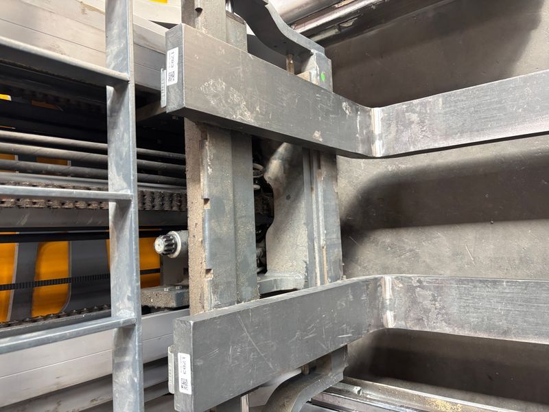Použit&aacute; manipulačn&aacute; technika Jungheinrich ETV 214 &mdash; Booster Lift