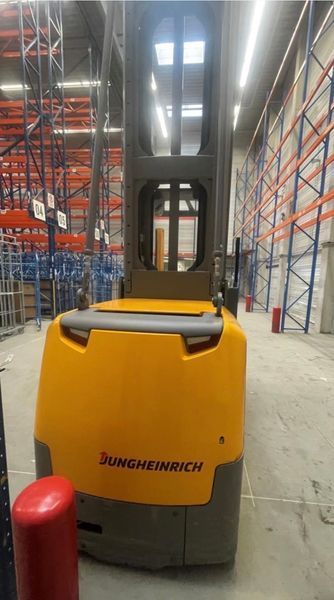 Použit&aacute; manipulačn&aacute; technika Jungheinrich EKX 516 G+I 120 800 ZT &mdash; Booster Lift