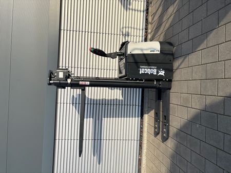 Použit&aacute; manipulačn&aacute; technika Bobcat BSR16N-I &mdash; Booster Lift
