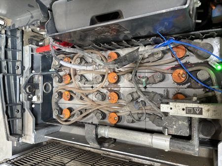 Used material handling equipment Still EXD-SF20 &mdash; Booster Lift