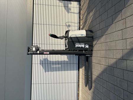 Použit&aacute; manipulačn&aacute; technika Bobcat BSR16N-I &mdash; Booster Lift