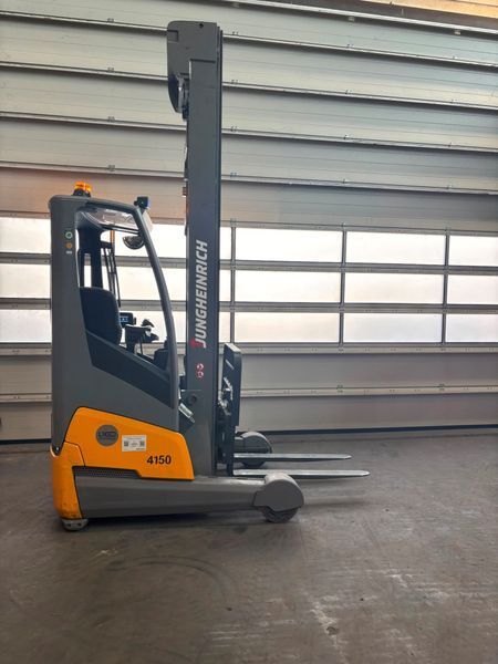 Used material handling equipment Jungheinrich ETV 216i &mdash; Booster Lift