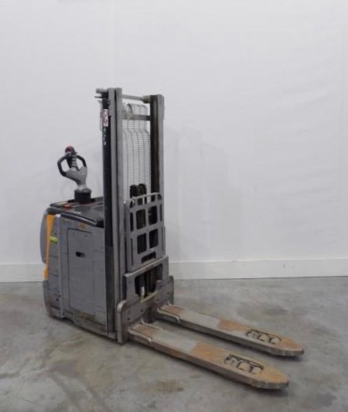 Použit&aacute; manipulačn&aacute; technika Still EXD-SF20 &mdash; Booster Lift