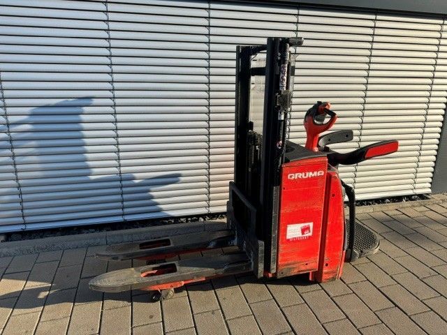 Used material handling equipment Linde L14 AP &mdash; Booster Lift