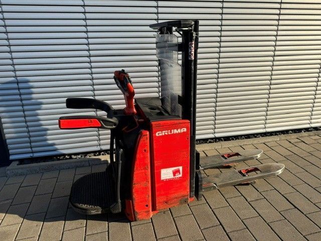 Used material handling equipment Linde L14 AP &mdash; Booster Lift