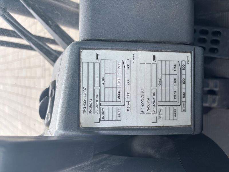 Použit&aacute; manipulačn&aacute; technika Jungheinrich TFG 430S 440DZ nur an HГ&curren;ndler &mdash; Booster Lift