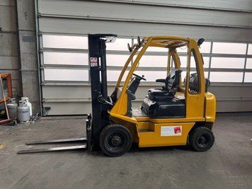 Used material handling equipment Nissan U1D2A25LH &mdash; Booster Lift