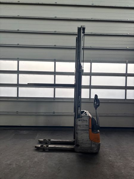 Použit&aacute; manipulačn&aacute; technika Still EXV 10 &mdash; Booster Lift
