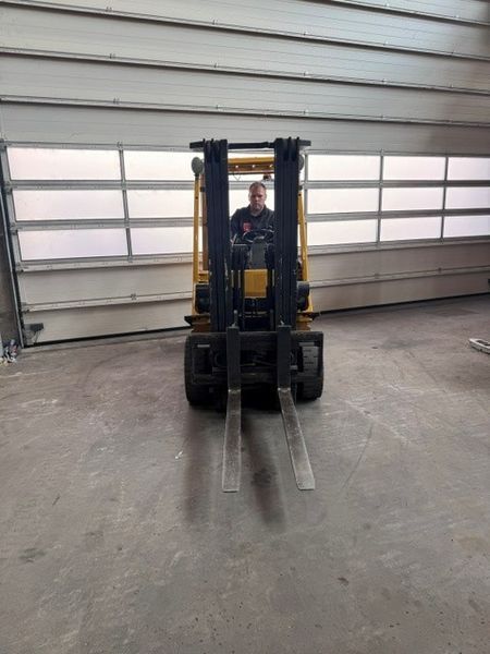 Used material handling equipment Nissan U1D2A25LH &mdash; Booster Lift