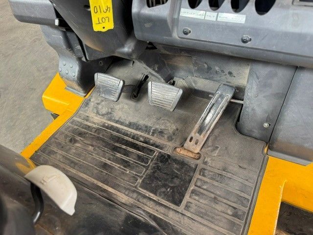 Used material handling equipment Nissan U1D2A25LH &mdash; Booster Lift