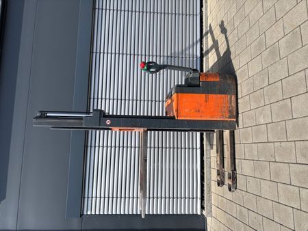Použit&aacute; manipulačn&aacute; technika Steinbock Boss WP16 &mdash; Booster Lift