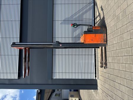 Použit&aacute; manipulačn&aacute; technika Steinbock Boss WP16 &mdash; Booster Lift