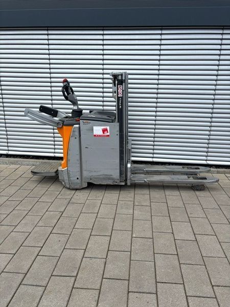 Used material handling equipment Still EXD-SF 20 &mdash; Booster Lift