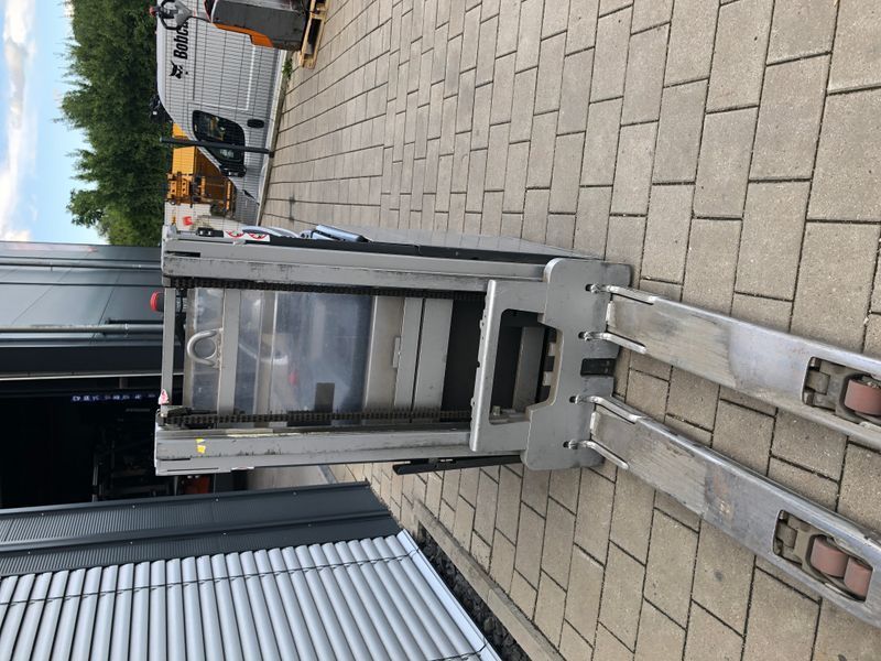 Used material handling equipment Still EXD-SF 20 &mdash; Booster Lift