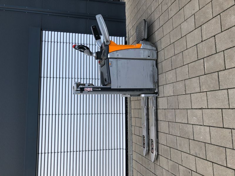 Used material handling equipment Still EXD-SF 20 &mdash; Booster Lift
