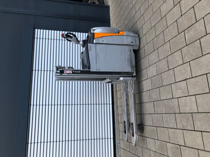 Used material handling equipment Still EXD-SF 20 &mdash; Booster Lift