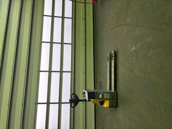 Použit&aacute; manipulačn&aacute; technika Jungheinrich EJE M13 Li-lion &mdash; Booster Lift