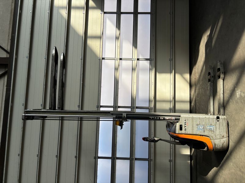 Použit&aacute; manipulačn&aacute; technika Still EXV 10 Li-lon &mdash; Booster Lift